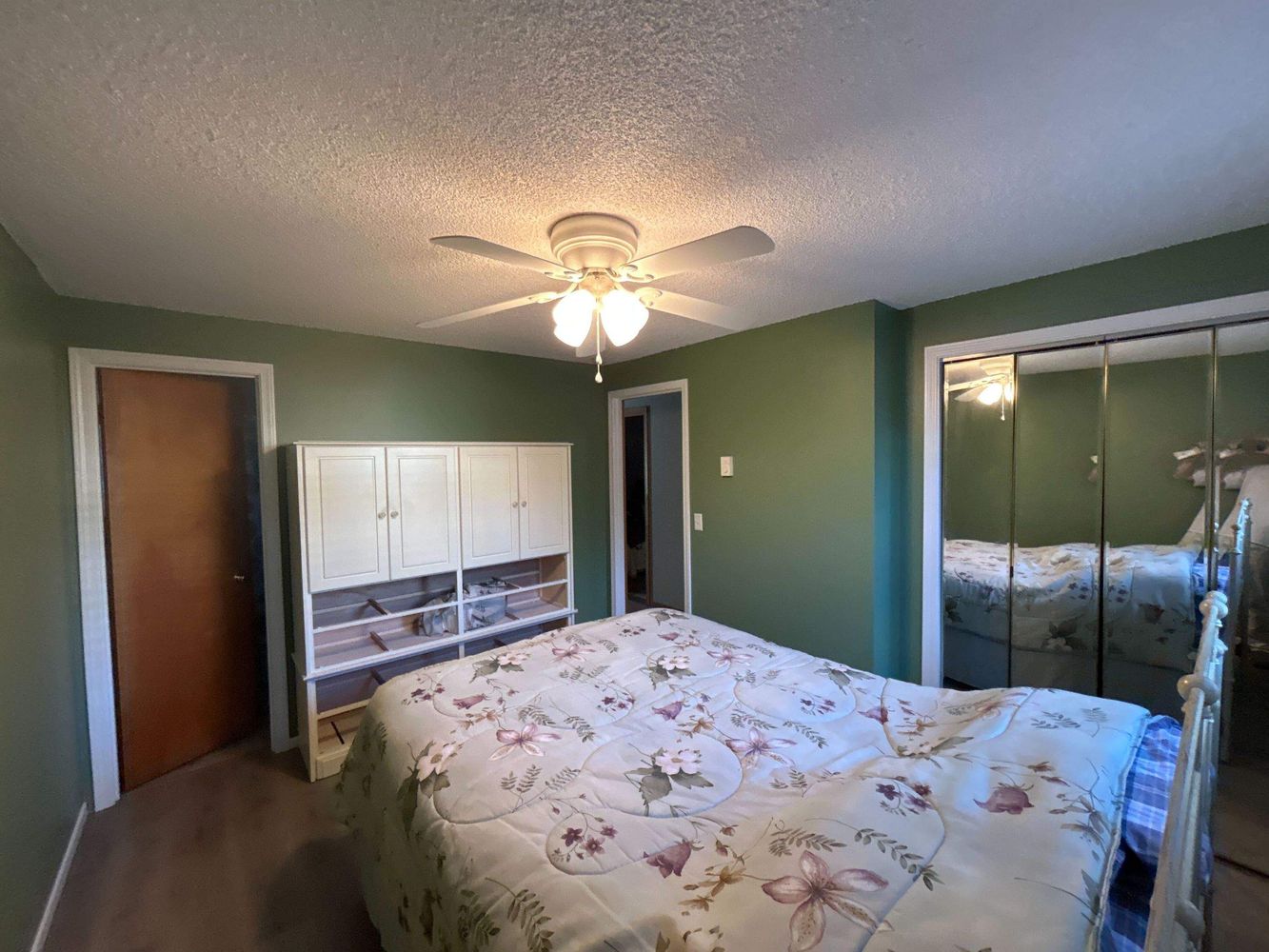 Evergreen Bedroom Interior Refresh
