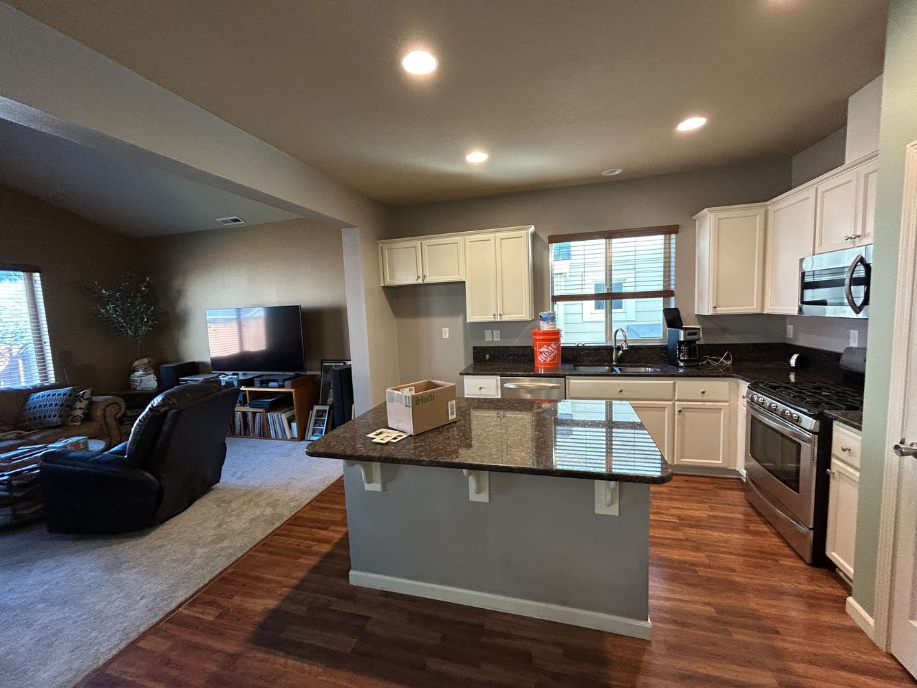 Kitchen Cabinet Painting & Refinishing