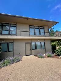 contemporary-home-exterior-balcony-finish