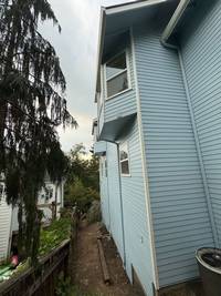 residential-blue-siding-painting-project