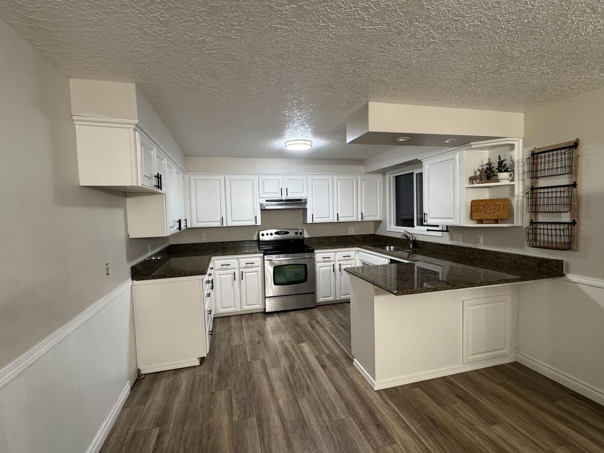 Testimonial from Flawless Kitchen Cabinet Painting